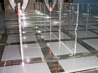 Πολύπλοκη κατασκευή plexi glass